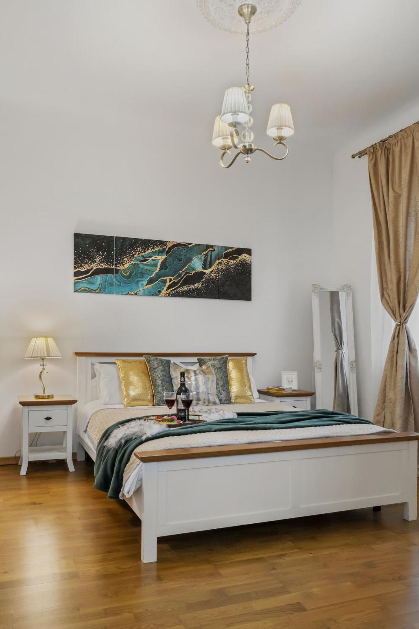 Sweet Luxury Three Rooms Apartment City Center Universitate Bucareste Exterior foto