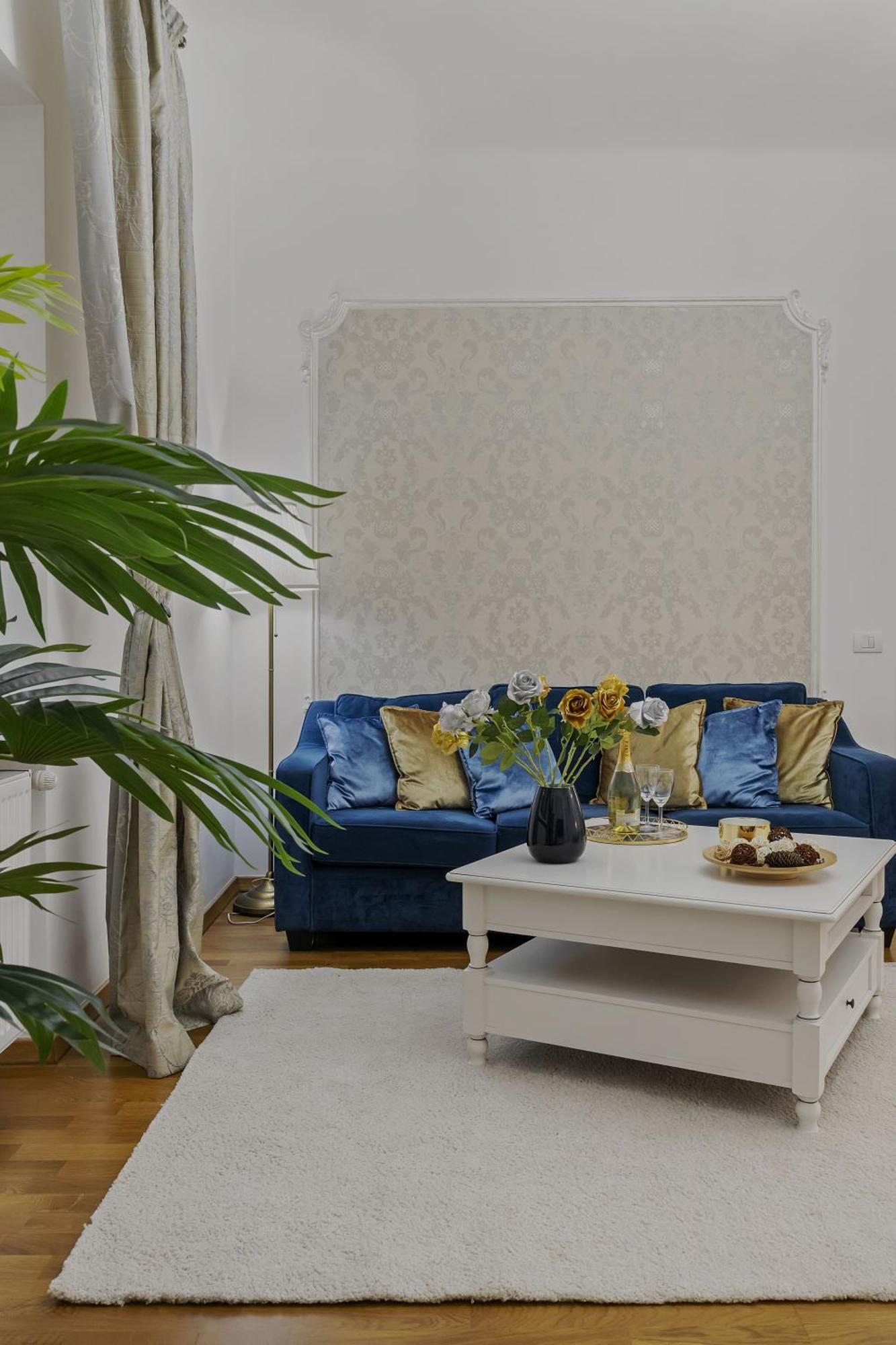 Sweet Luxury Three Rooms Apartment City Center Universitate Bucareste Exterior foto