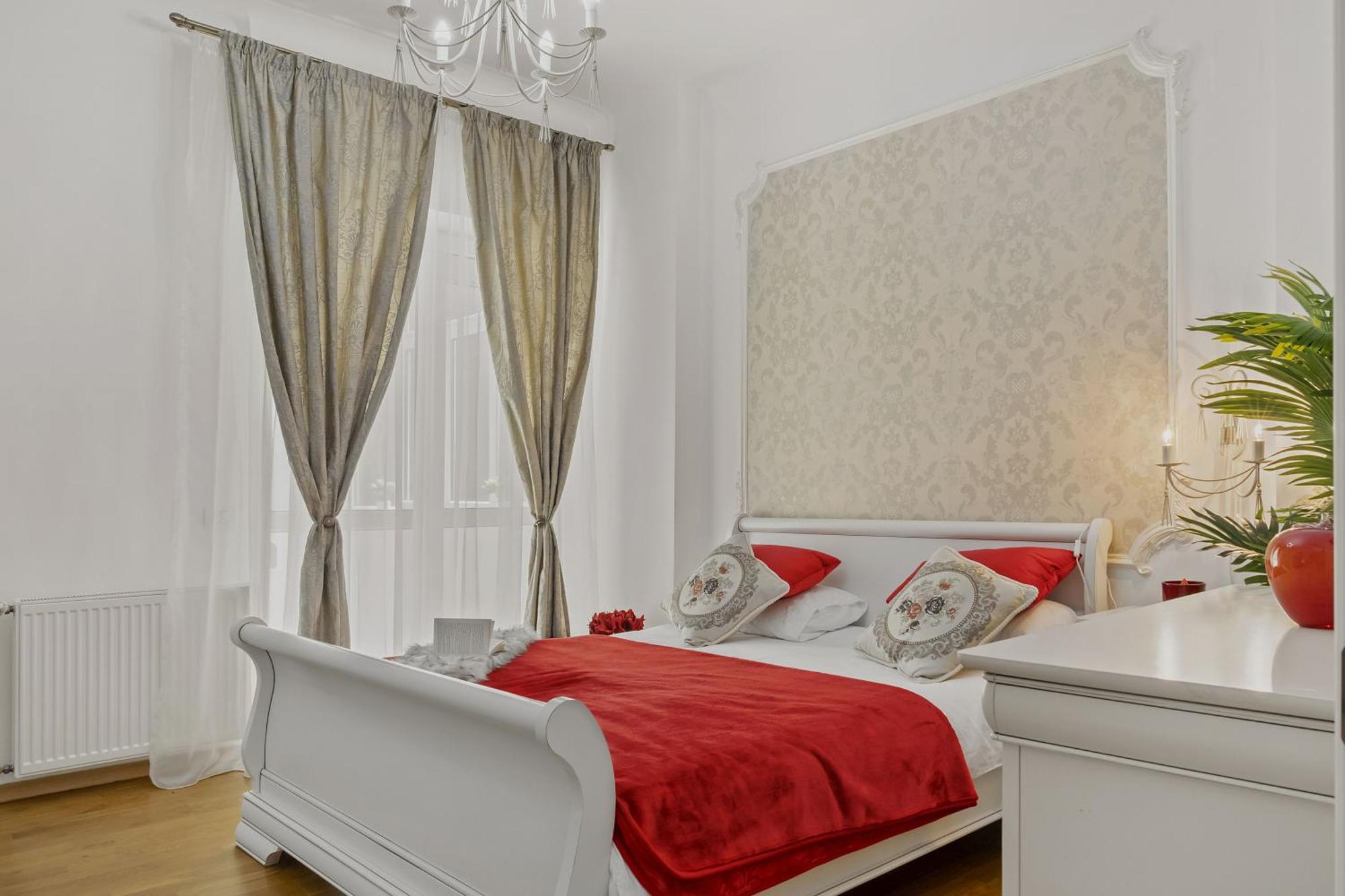 Sweet Luxury Three Rooms Apartment City Center Universitate Bucareste Exterior foto